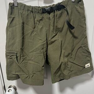 Zoic Shorts Mens Large Green Zip Pockets Cycling Mountain Biking
